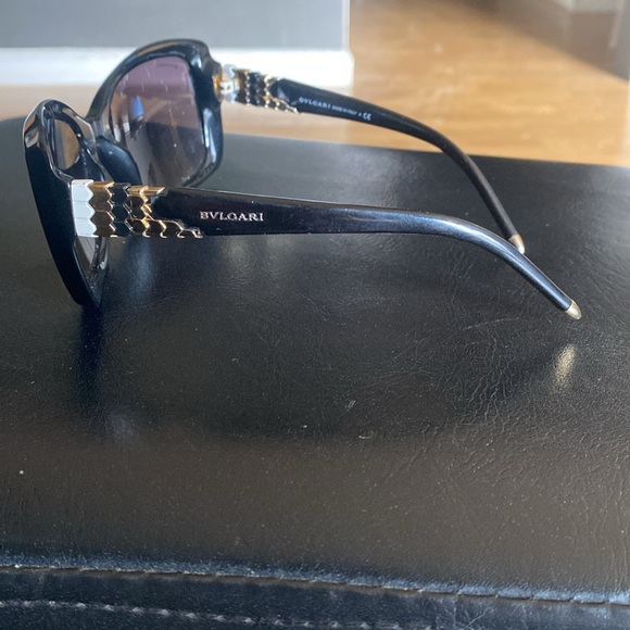 BVLGARI Sunglasses - Picture 5 of 8